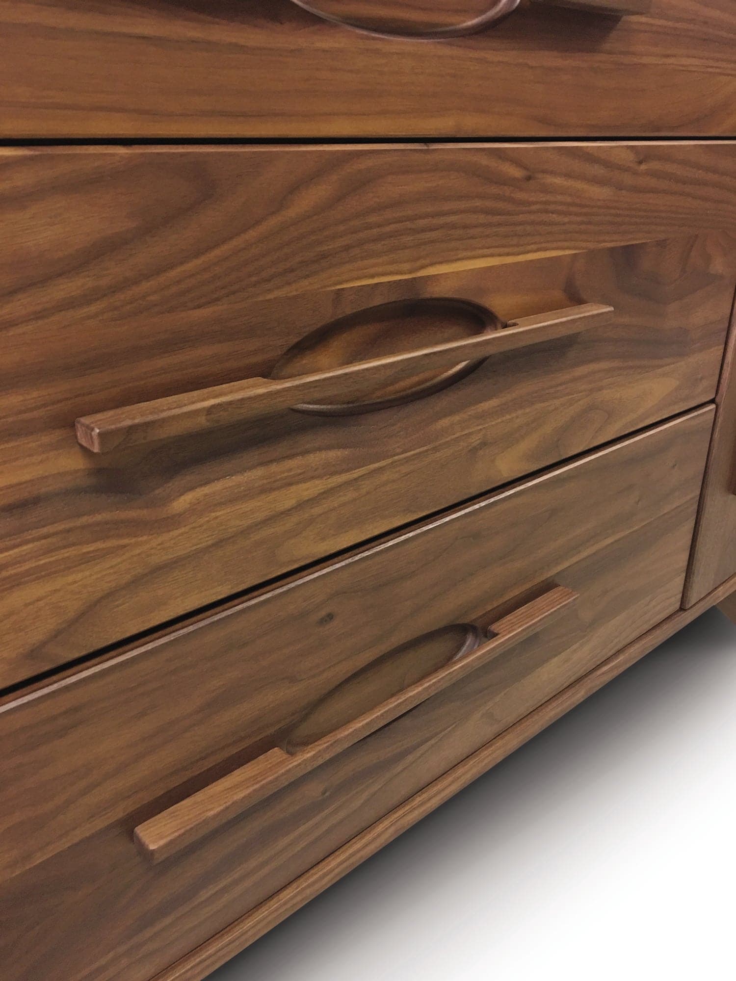 Copeland Audrey 1 Door on Either Side of 3 Drawers Buffet - Image 7
