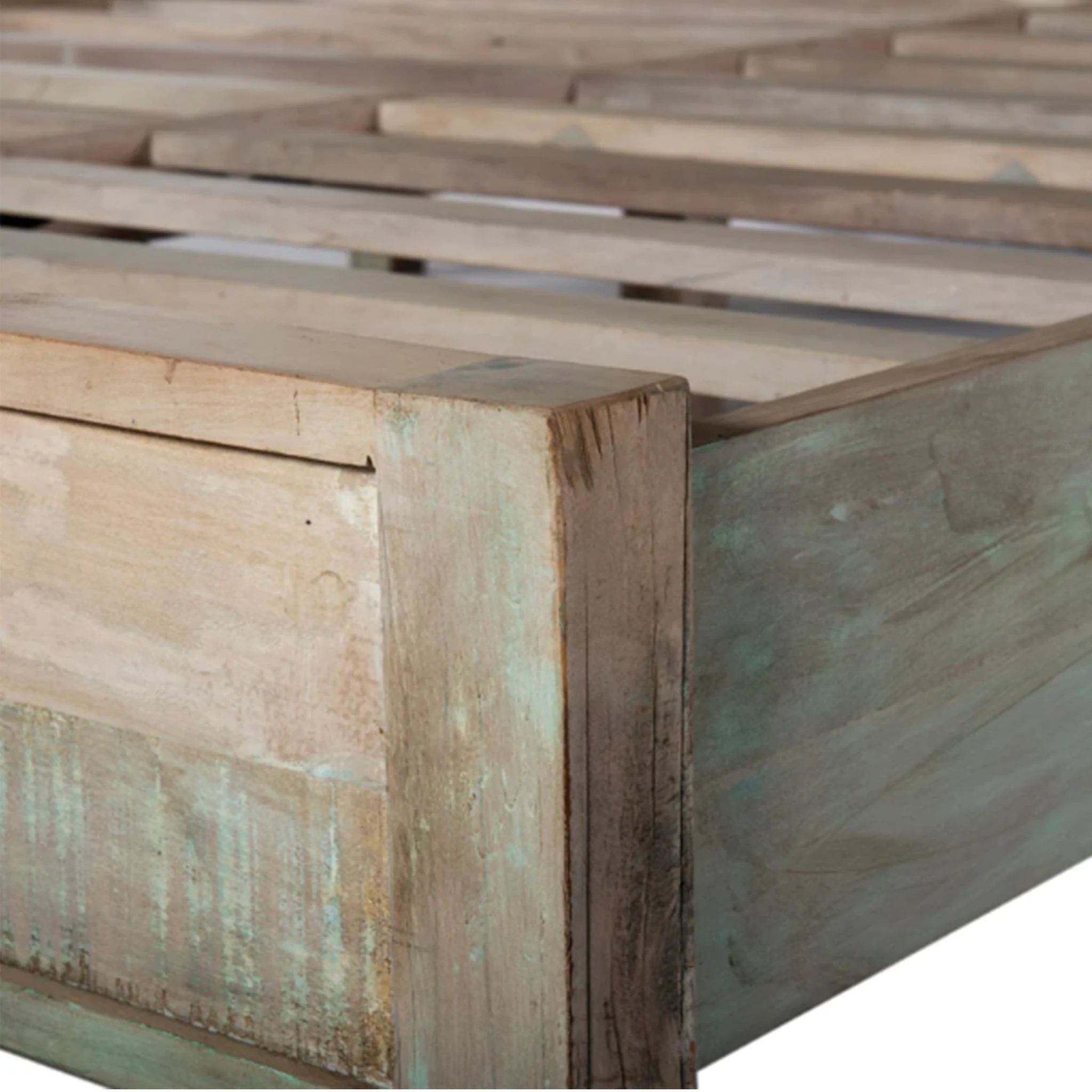 Cordoba Platform Bed - Image 8