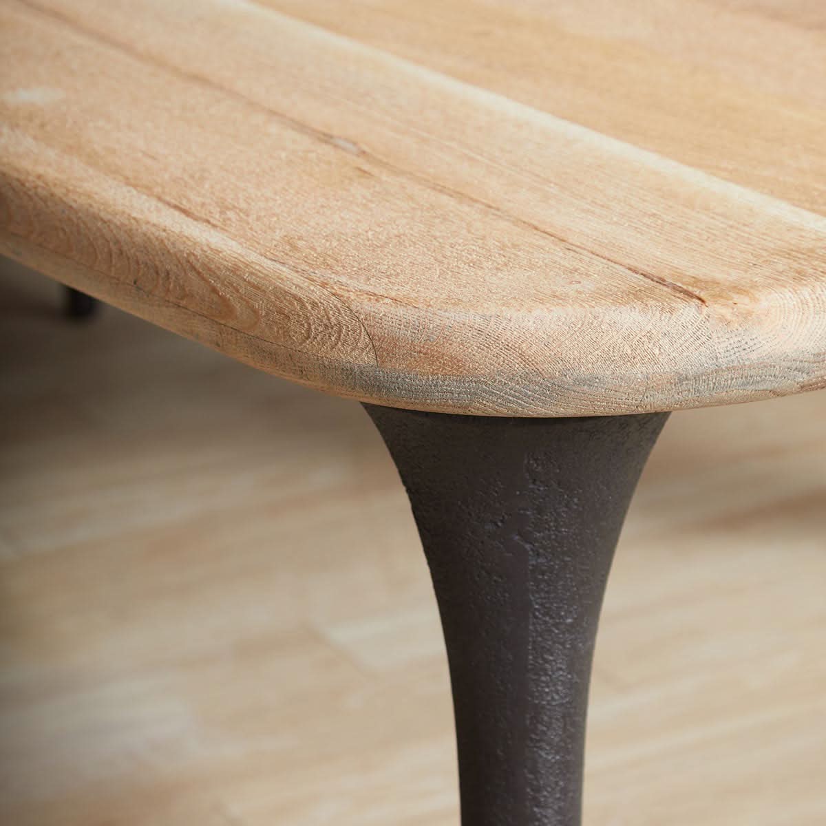 Etro Dining Table - Image 4