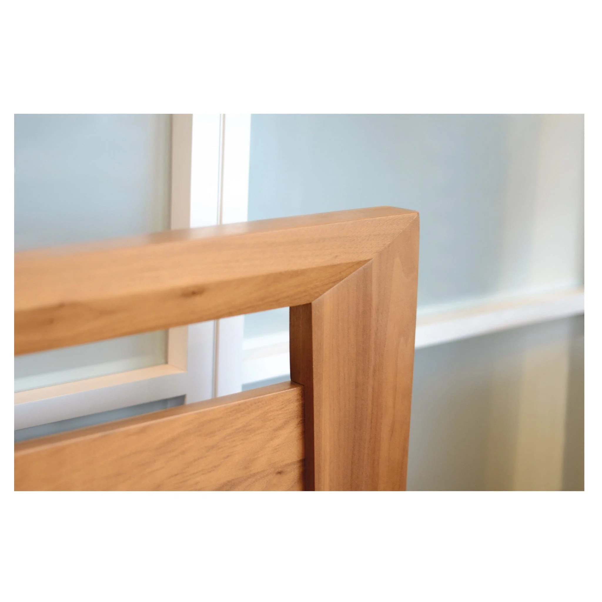 Copeland Mansfield Platform Bed - Image 11