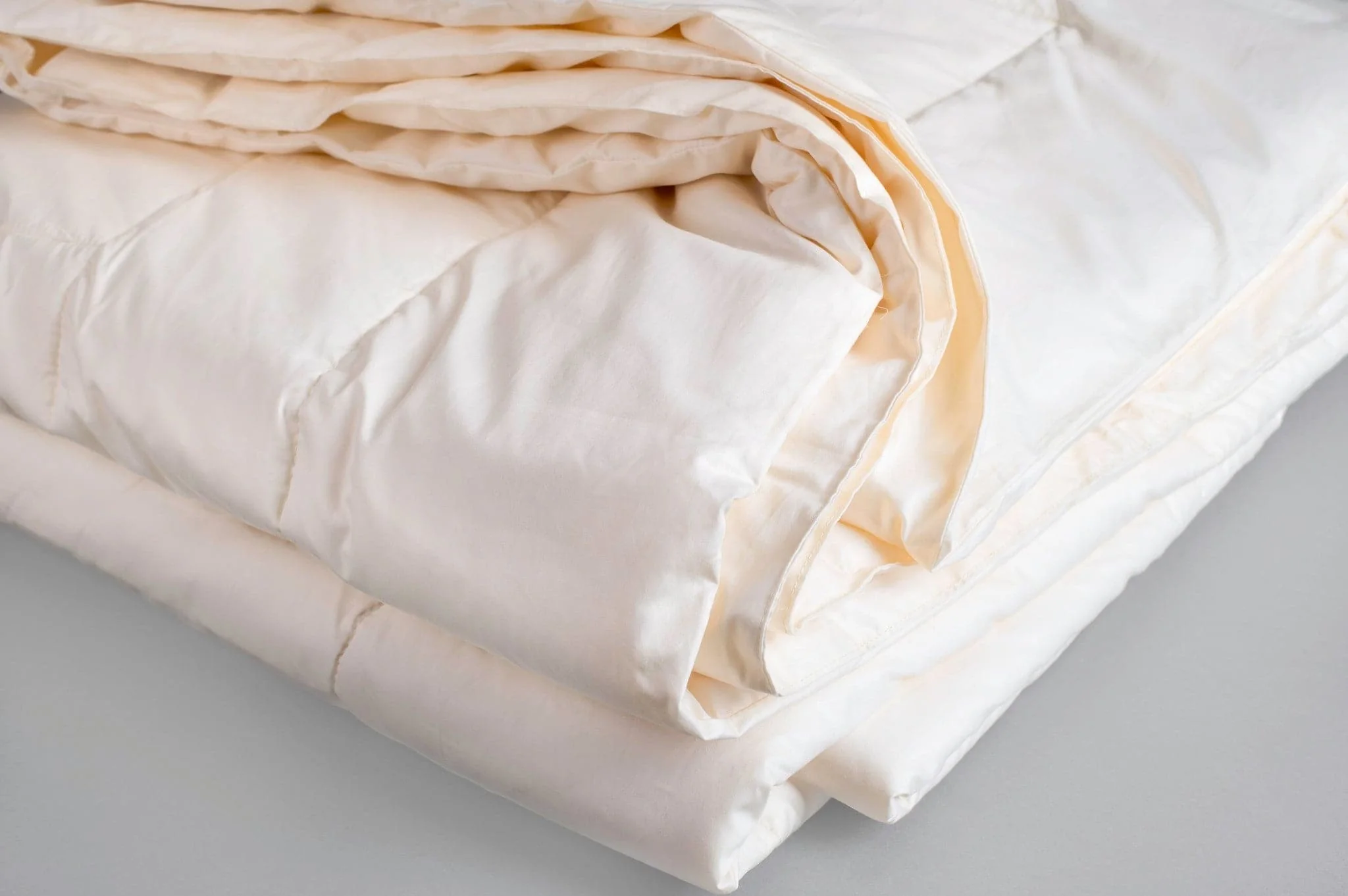 Natural Sleep Merino Light Comforter - Image 5