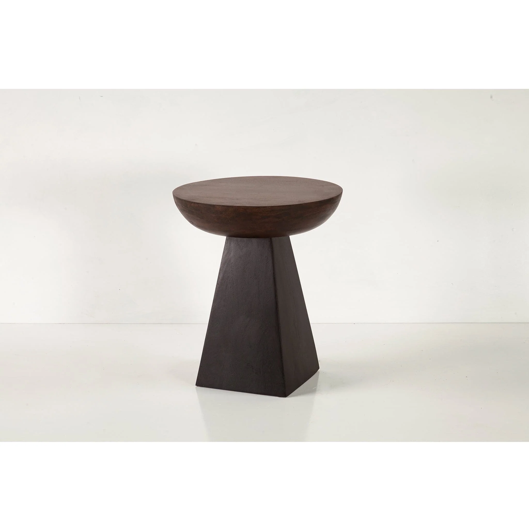 Palm Desert Round Accent Table - Image 4