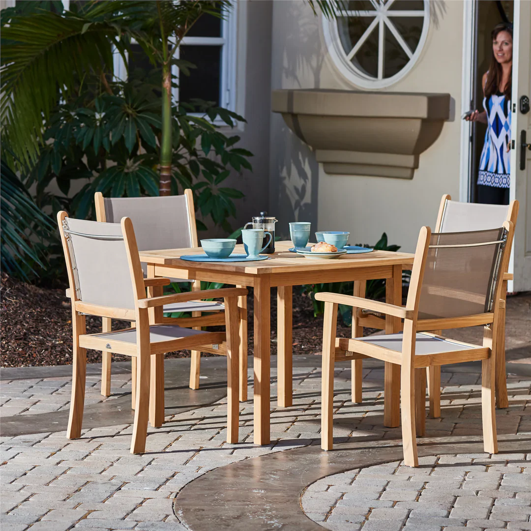Pearl Dining Set - Image 3